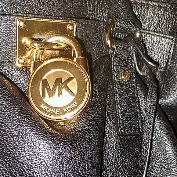 Michael Kors Black Hamilton Handbag Cross Grain Leather Padlock/Key Design - Picture 2 of 7